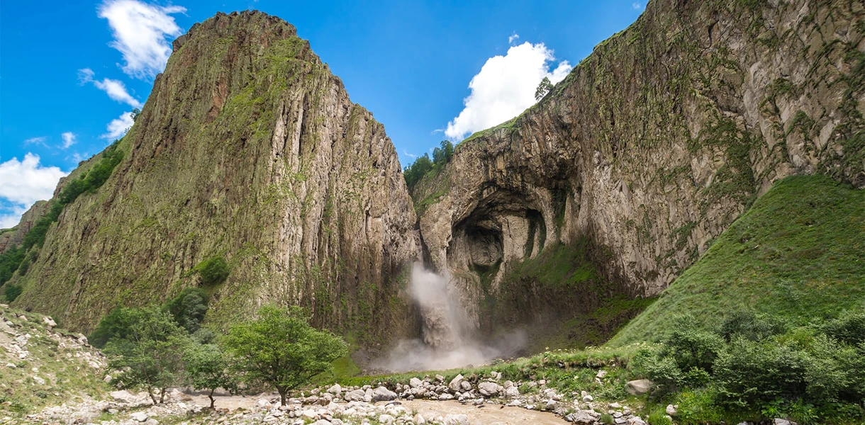 Водопад Каракая‑Су