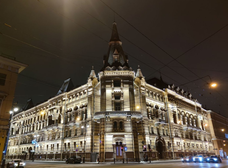 Мобильный квест «Петербург революционный»