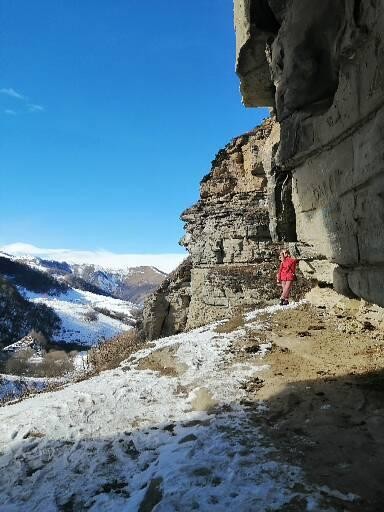 Очень понравилась экскурсия с Андреем:) Отличный водитель и приятный собеседник. Насладились видами, отлично отдохнули. Если ещё