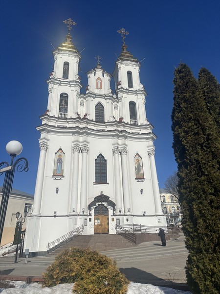 Остались в полном восторге! Экскурсовод показал город с совершенно новой стороны: рассказы были очень живыми, содержательными