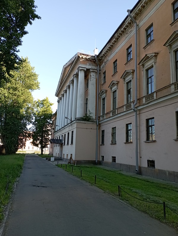 Фото 4 - Лавра: по монастырскому острову секретными тропами