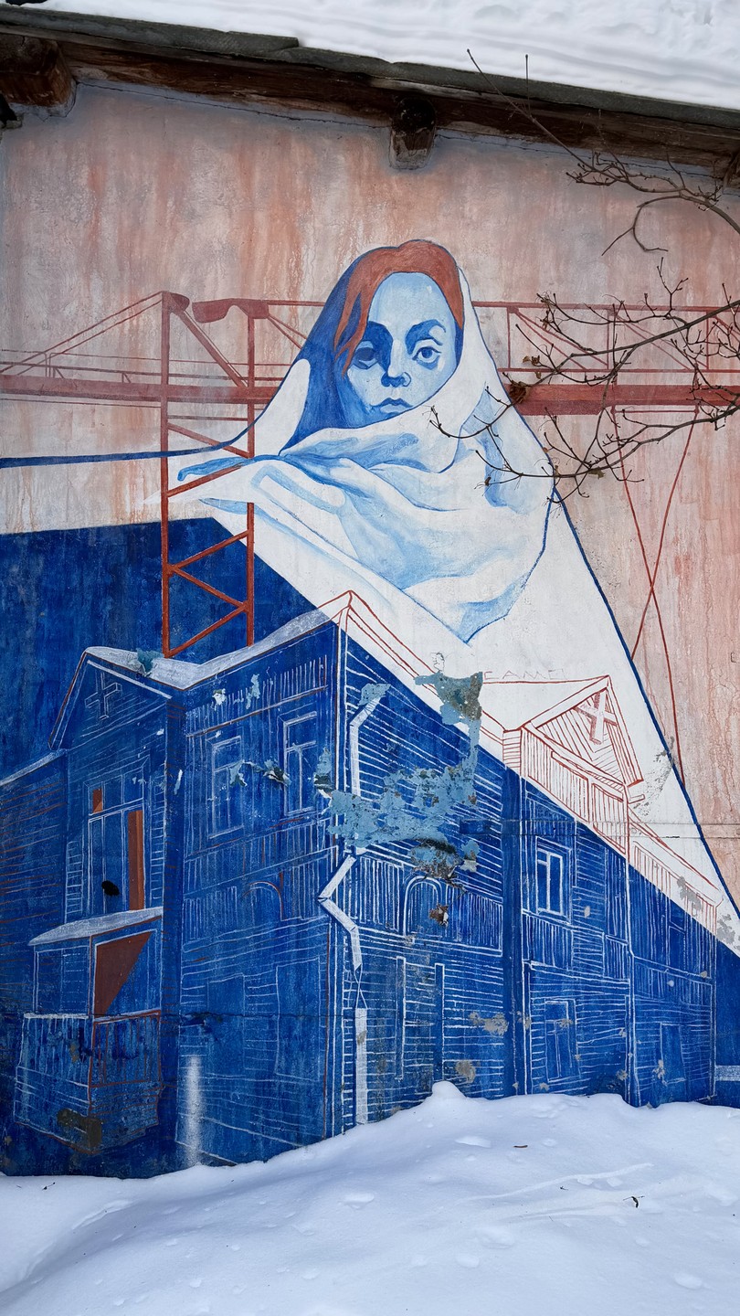 Спасибо Виктории за интересный рассказ и увлекательную прогулку. Узнали про зарождение стрит-арта в Нижнем, о его