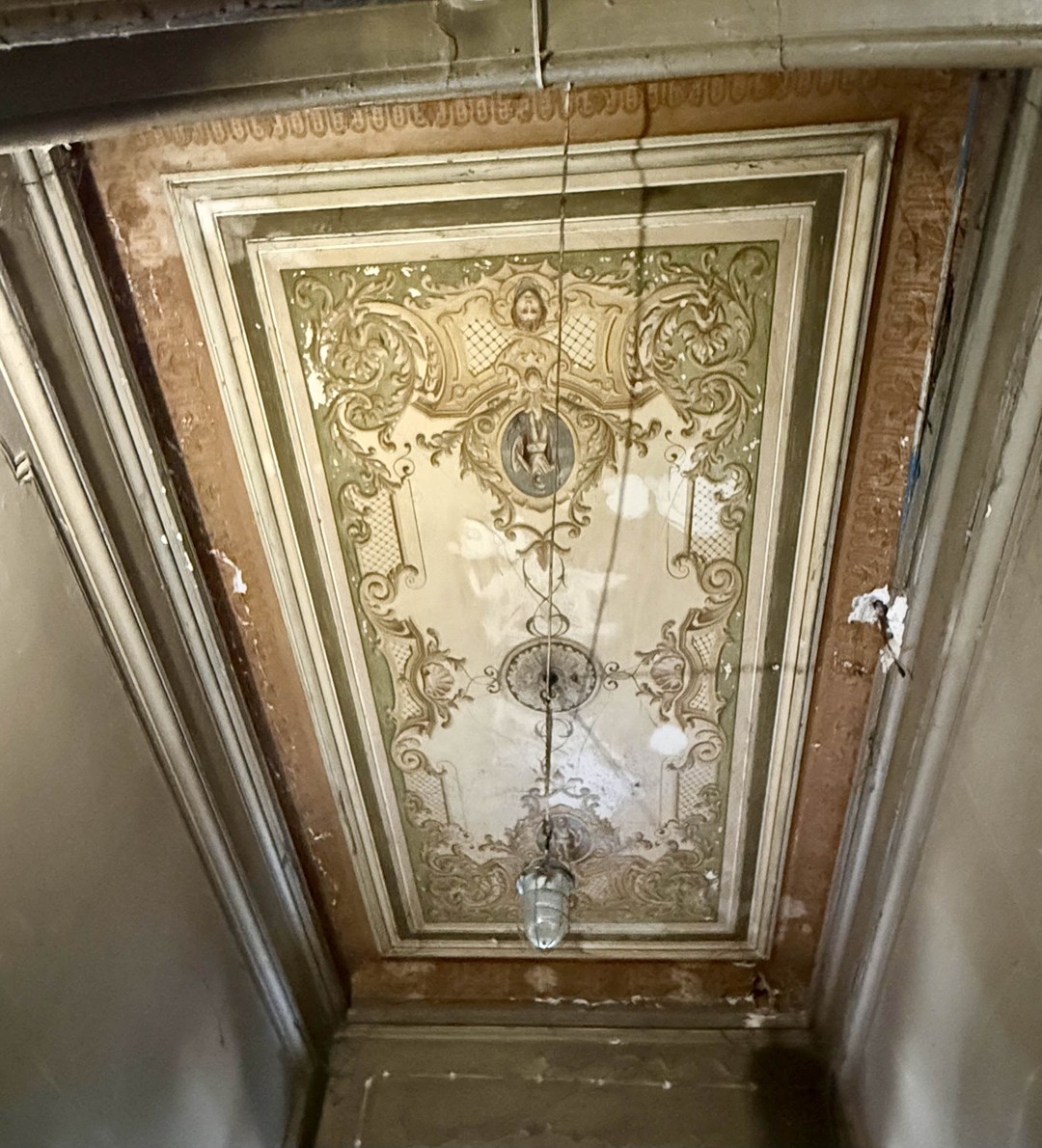 Моя самая необыкновенная экскурсия по Грузии. Очень жаль, что трипстер позволяет добавить только 10 фотографий. Прекрасный