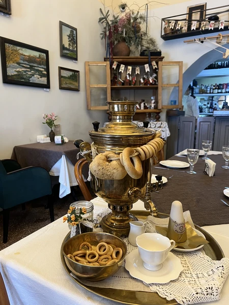 Прекрасная экскурсия по городу! По времени и наполнению оптимальная - посмотрели весь центр и основные достопримечательности