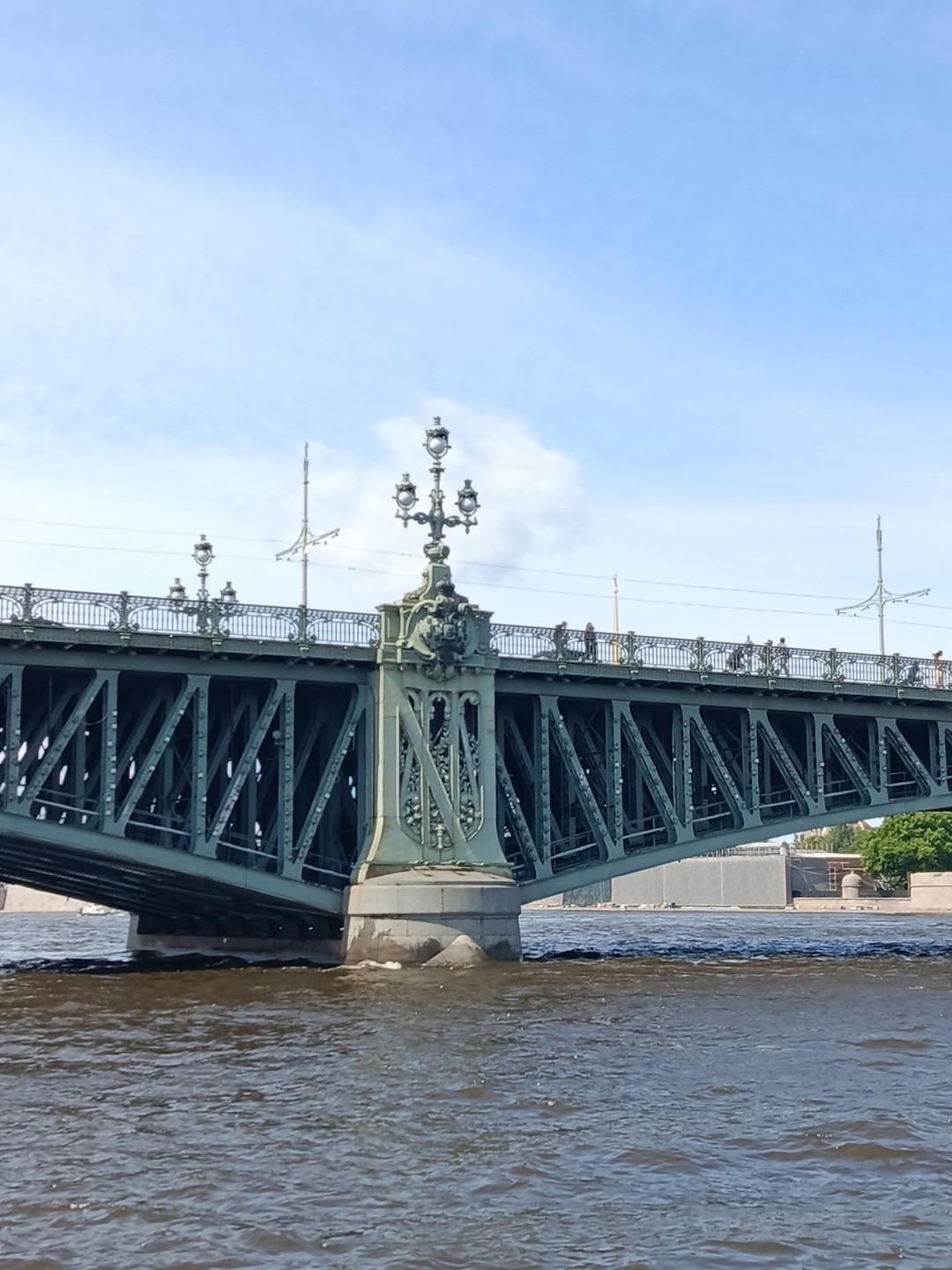 Прогулка на теплоходе «Каналы Северной столицы» (Чалая)