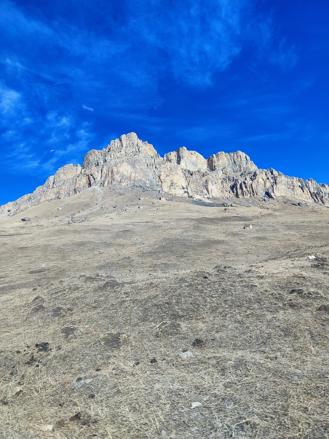 Просто отличная экскурсия. Организация хорошая, очень комфортное путешествие по самым красивым местам, куда автобусы и не