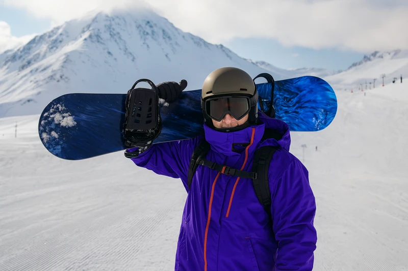 23 февраля на заснеженных склонах курорта «Гудаури»