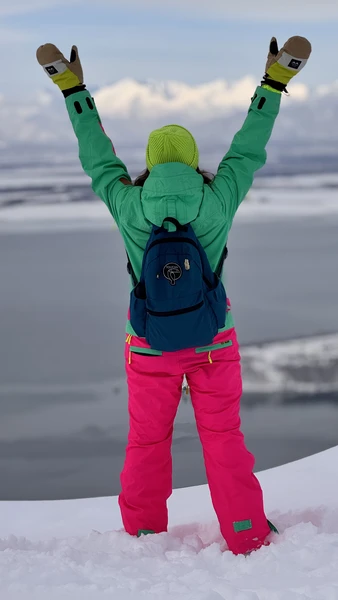 Были с мамой на экскурсии на Халактырский пляж + Мишенная сопка смотровая. Это потрясающе! С Валентином