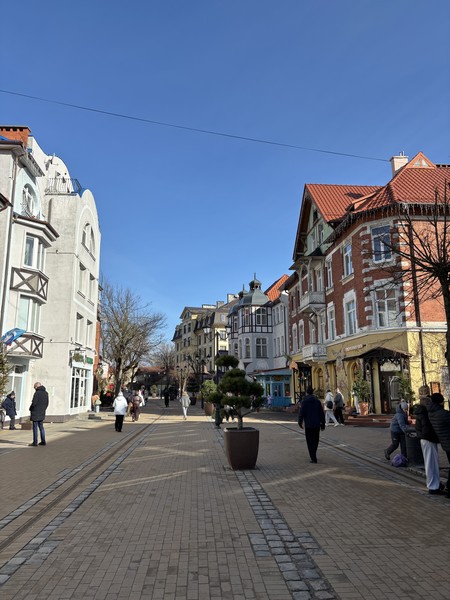 Прекрасно проведенный день. Все грамотно выверено по минутам. Был гид Кирилл. Мастер своего дела, интересный разказчик
