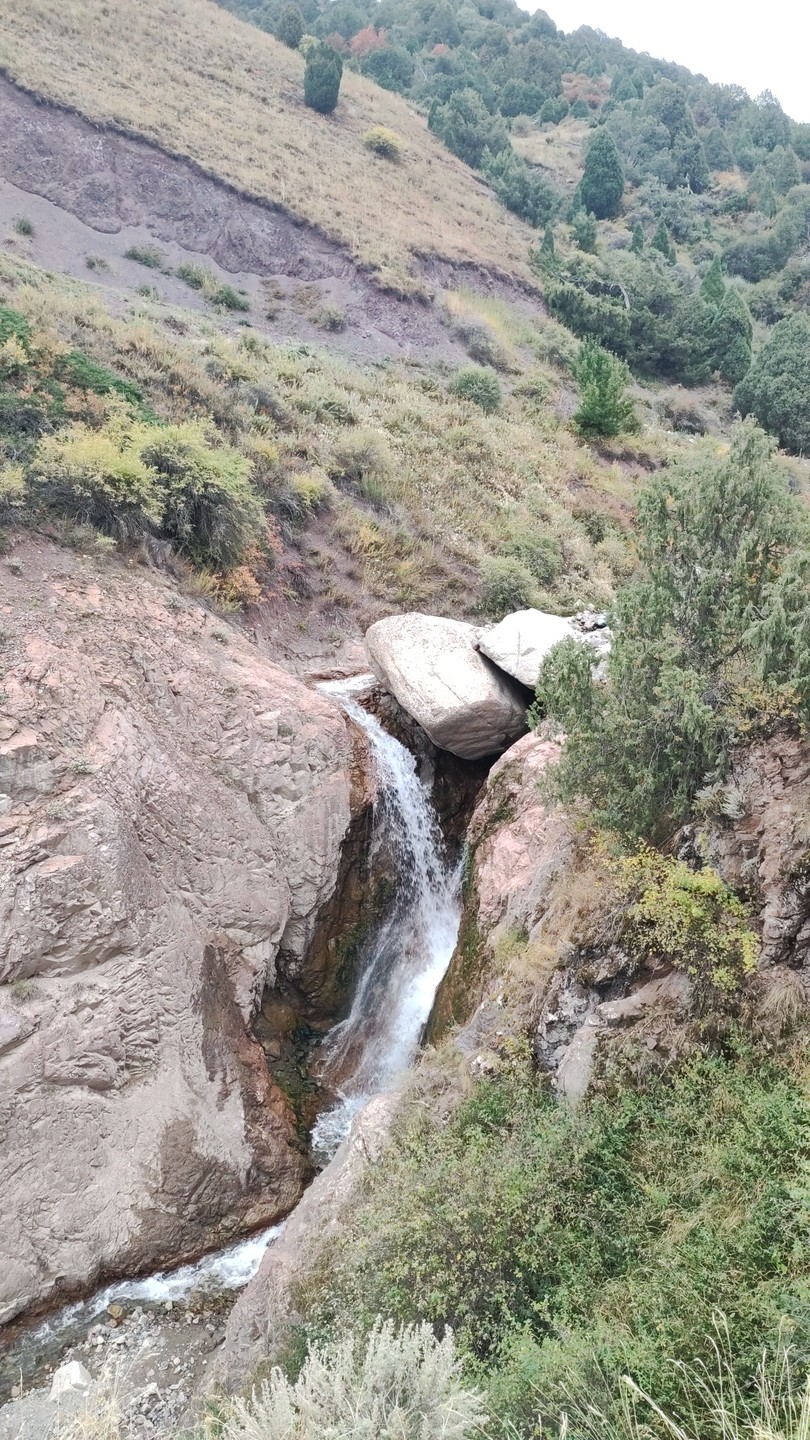 Были с Александром на экскурсии. В целом всё понравилось: машина, маршрут, гид и его рассказ.