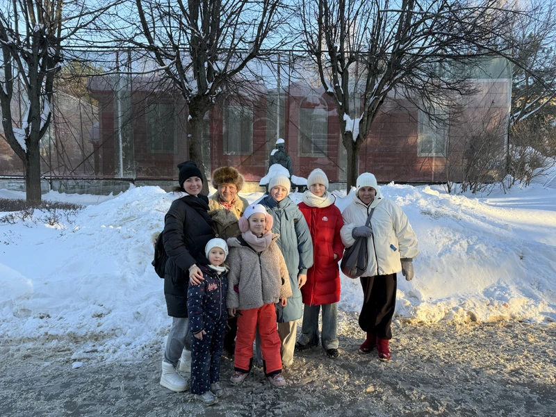 Большое спасибо потрясающему Генадию за очень интересную и атмосферную экскурсию! за 2 часа получили массу интересной