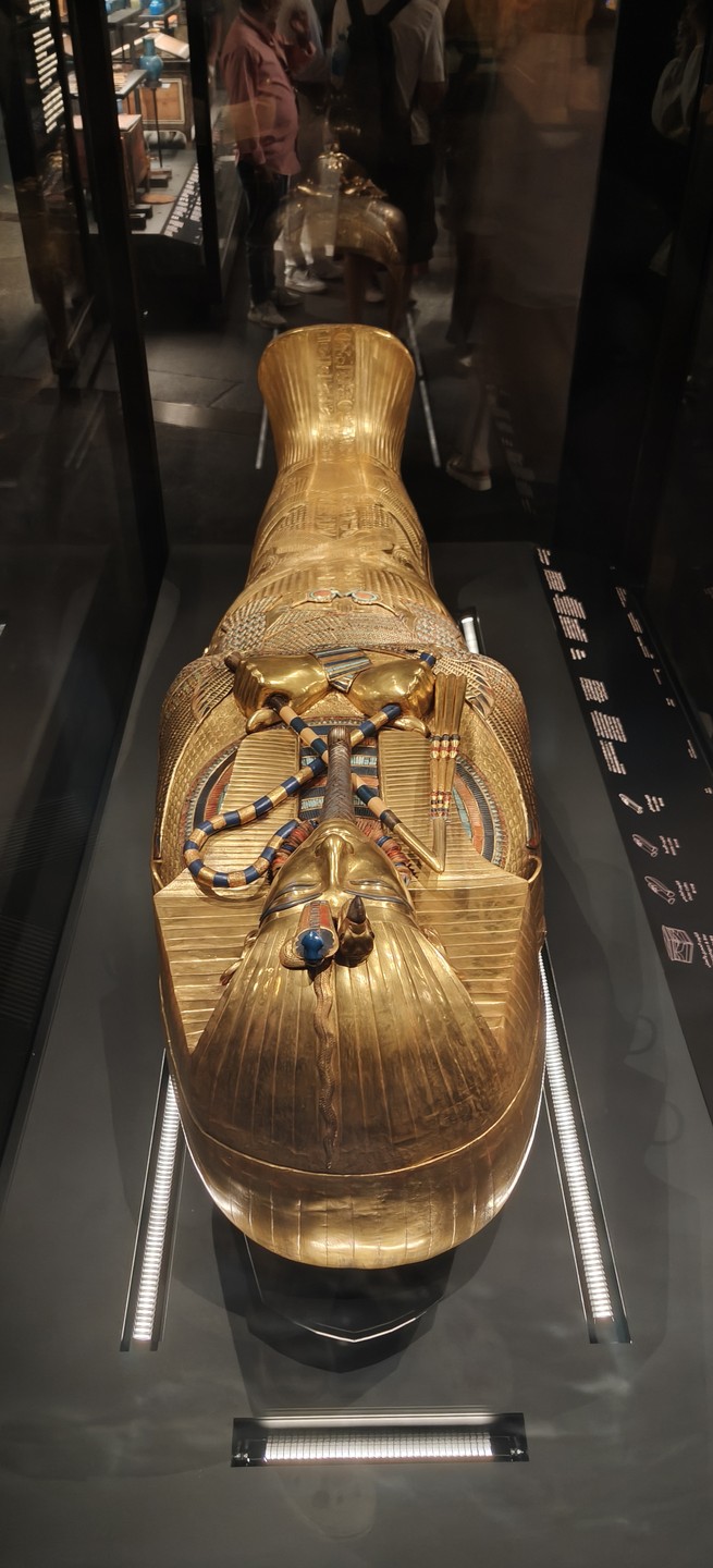 Большой музей в Гизе и великие пирамиды - из Шарм-эль-Шейха (Фишич)