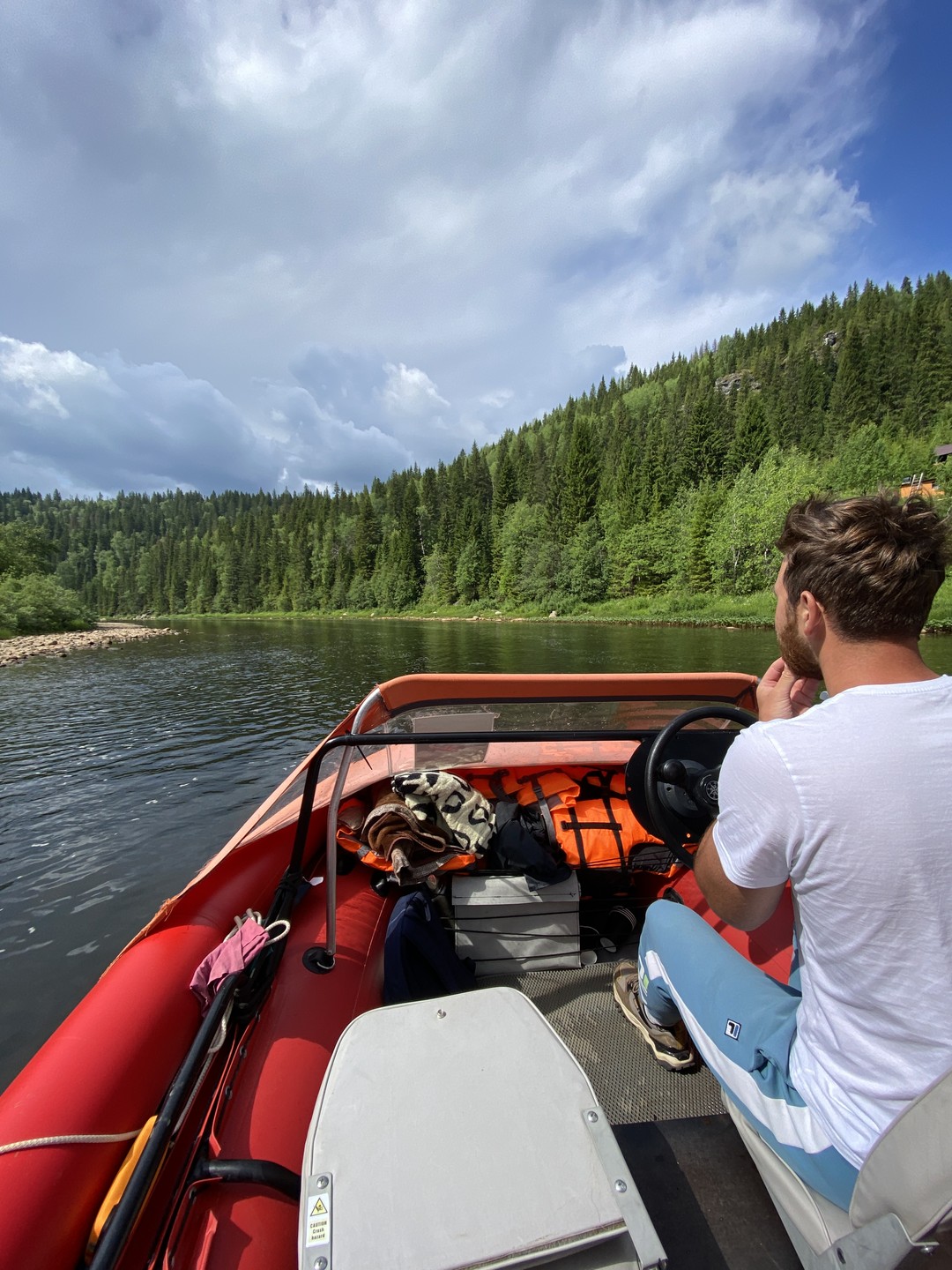 Александр — лучшее, что случалось с туризмом в Перми. Хорошо, что моё знакомство с Уралом началось