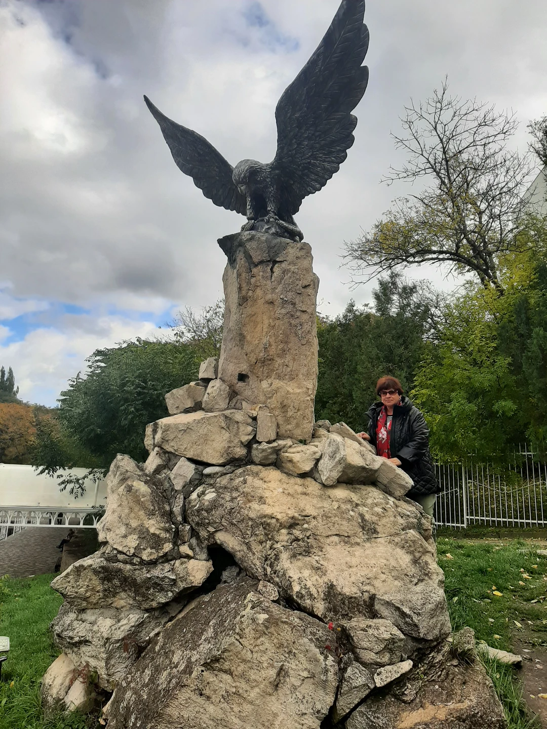 Интересная экскурсия, увлекательная информация от гида Максима! Автомобильный комфортный и то что нас было всего 3