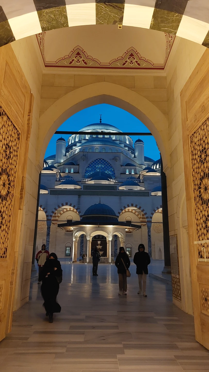 Спасибо большое Дмитрию за проведенную экскурсию. За решение всех организационных проблем(Дмитрий был всегда на связи). Машина