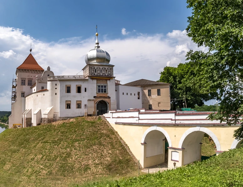 Старый и Новый замки