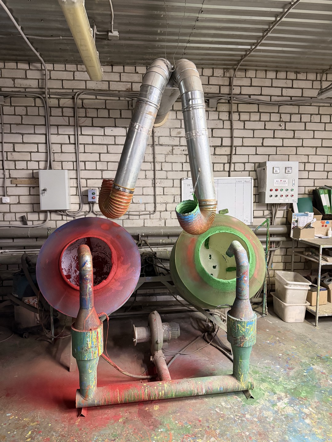 Были 2 января с дочкой 8 лет на фабрике игрушек. Остались довольны мастер-классом! Заранее выбрали, какие