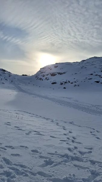 Спасибо огромное организаторам) Ездили в Териберку, все очень понравилось) Гид Павел- красавик! Очень интересно рассказывал и