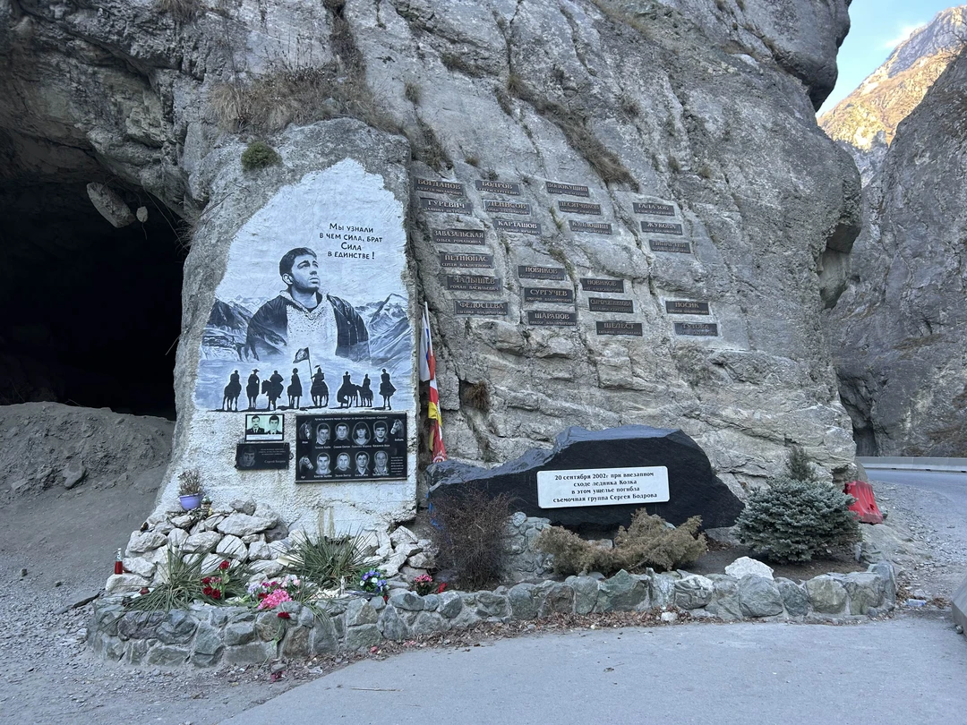 Брал экскурсию в ноябре. Гид Альберт - профессионал своего уровня, провел по всем знаковым местам маршрута