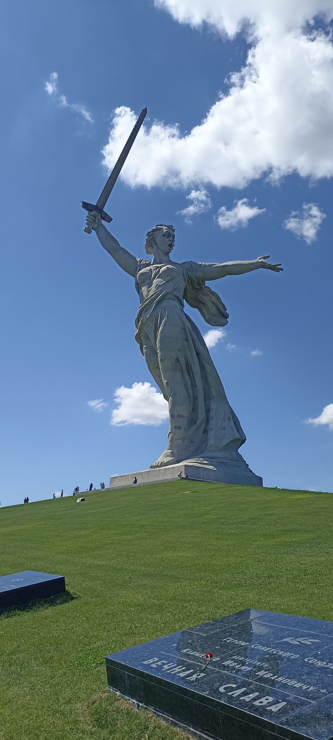 Если вас не интересуют громкие слова, а вам важно содержание, то однозначно вам сюда! Настолько наполненная