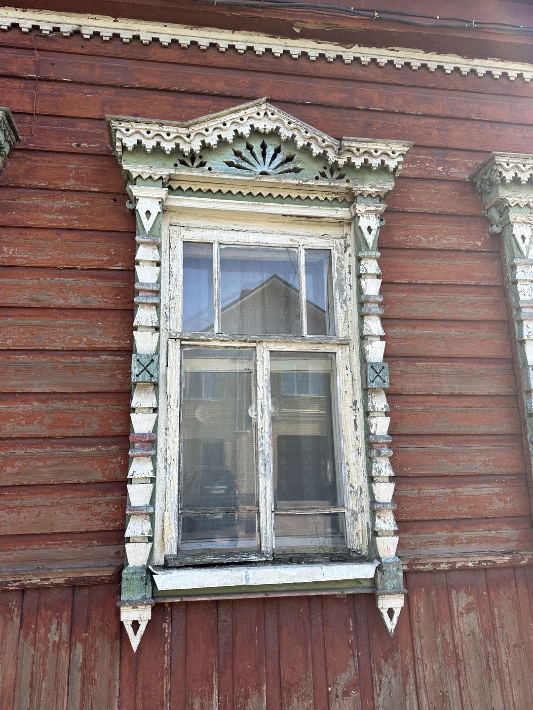 Заглянуть за наличник - разглядеть Кострому (Яна)