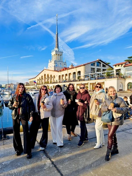 Шикарная экскурсия, полный восторг. Ирина познакомила с Сочи легко и интересно, ресторан выше всяих похвал, блюда