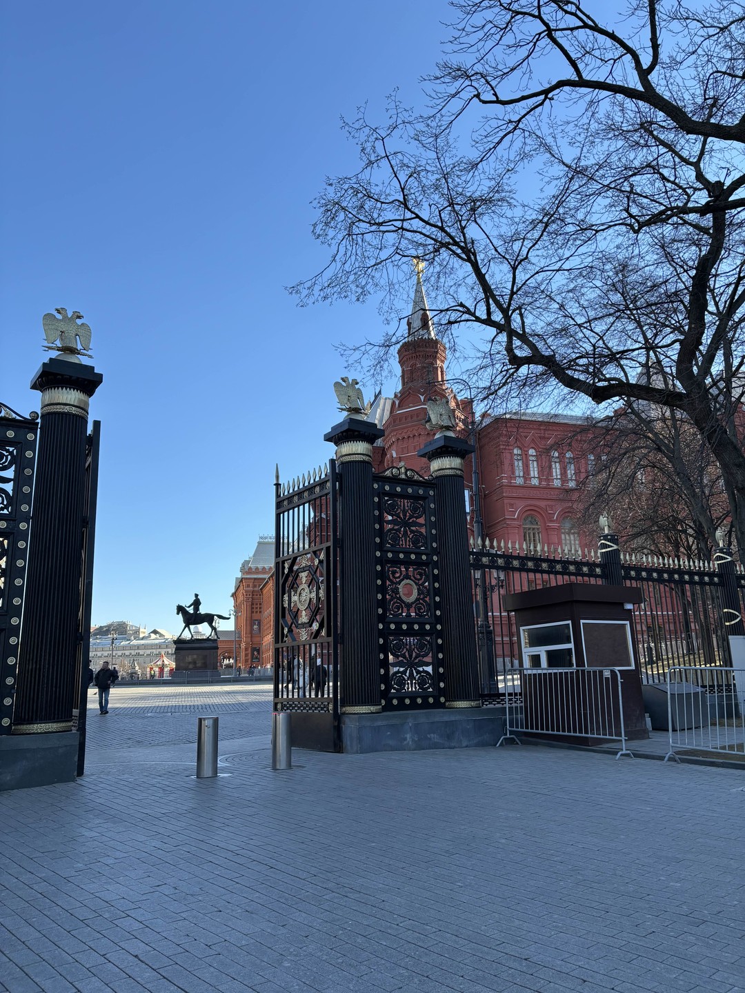 Фото отзыва 9: экскурсия "Экскурсия по Александровскому саду и Алмазному фонду"