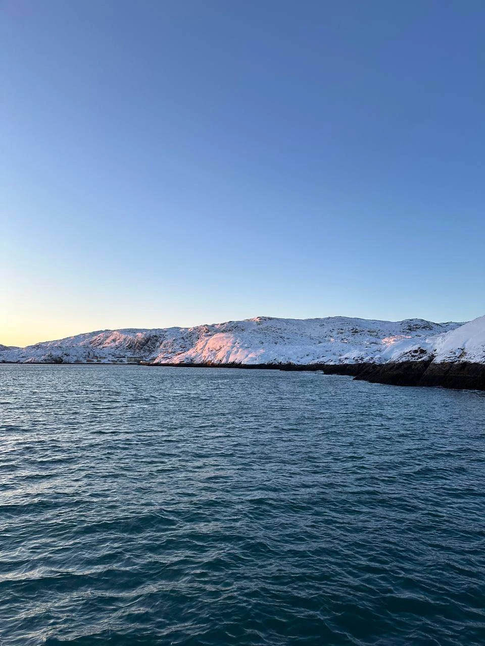 Все прошло супер! Остались довольны видом и организаторами. Капитан Кирилл - очень доброжелательный и внимательный ко всем,кто на судне!