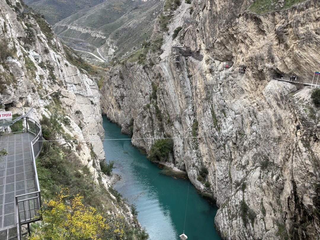 Все очень понравилось! Время пролетело незаметно, при том мы получили море впечатлений, эмоций и красивых фотографий!