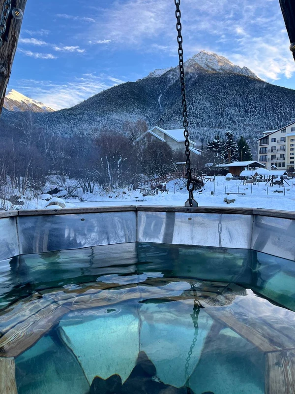 Отдых в Домбае с размахом: зимние красоты, квадроциклы, прогулка верхом, домик в горах (мини-группа)