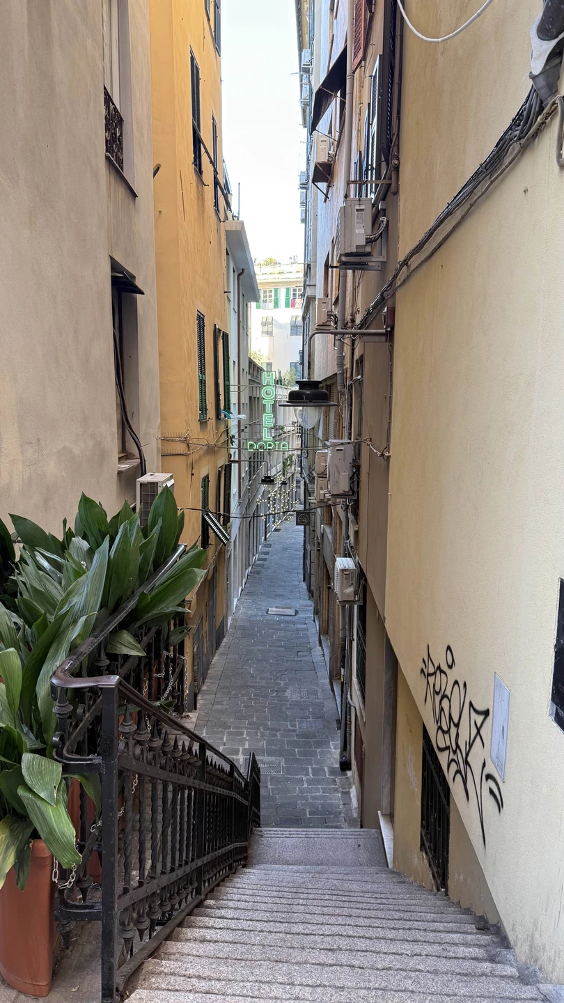 Недавно мы имели удовольствие посетить экскурсию с опытным гидом Ильяной, которого смело можем рекомендовать всем, кто