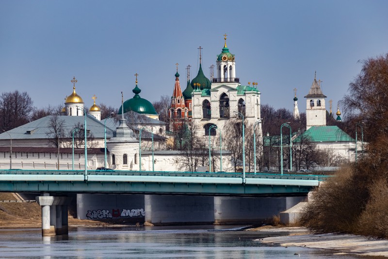 По Ярославлю - на самокате