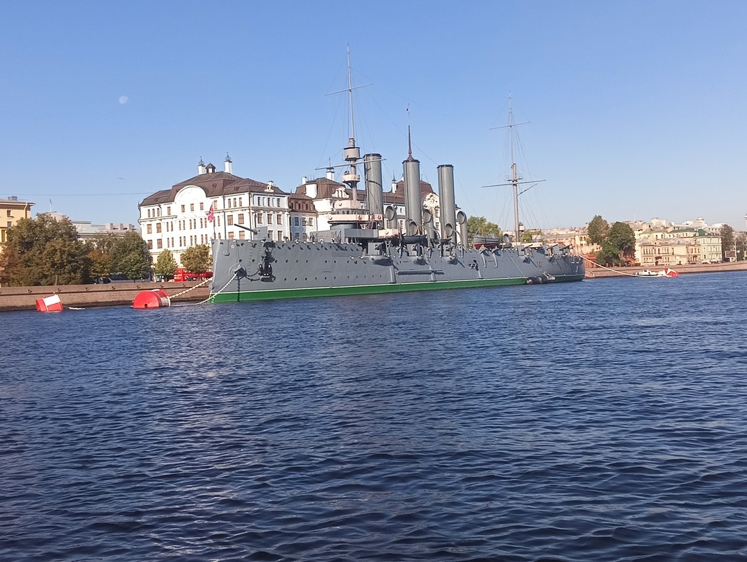 По рекам утреннего Петербурга - на катере и в небольшой группе (Олег)