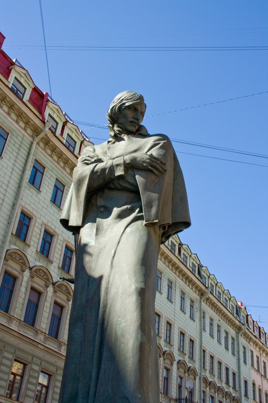 Путеводитель Гоголя: литературная экскурсия по Петербургу