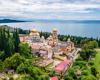 Новый Афон и Пицунда: культурное наследие и природа