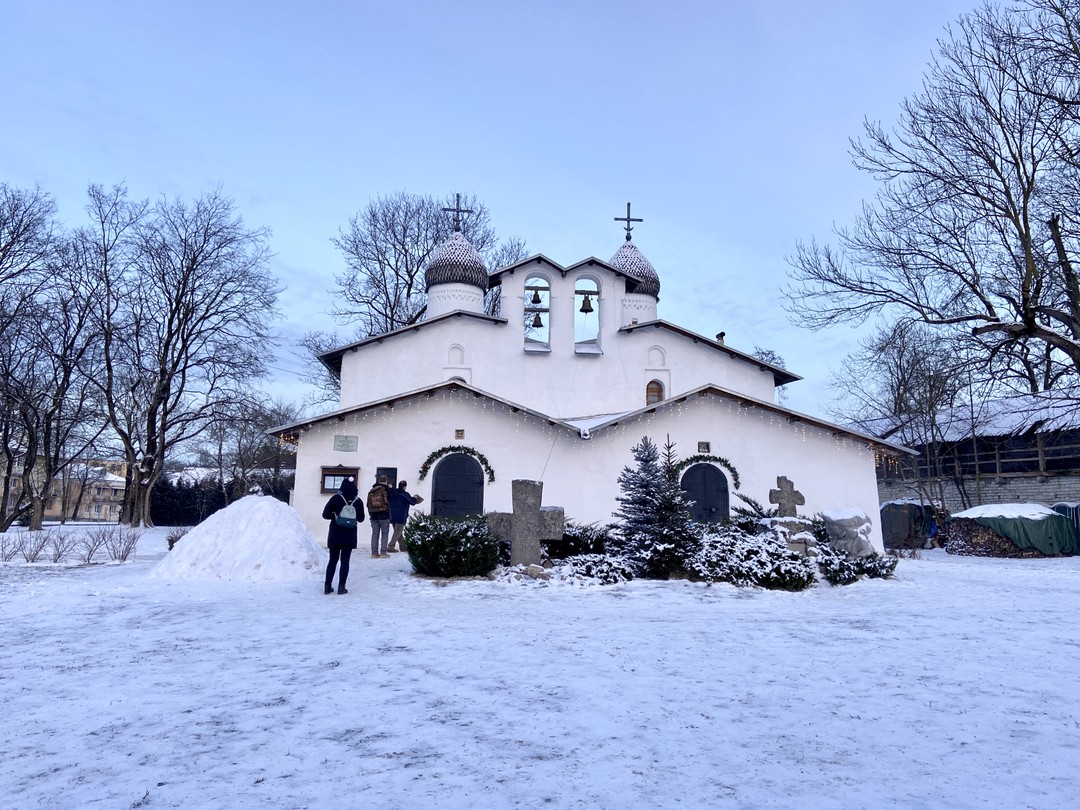 Псков в лицах, сюжетах и легендах (на вашем авто) (Максим)