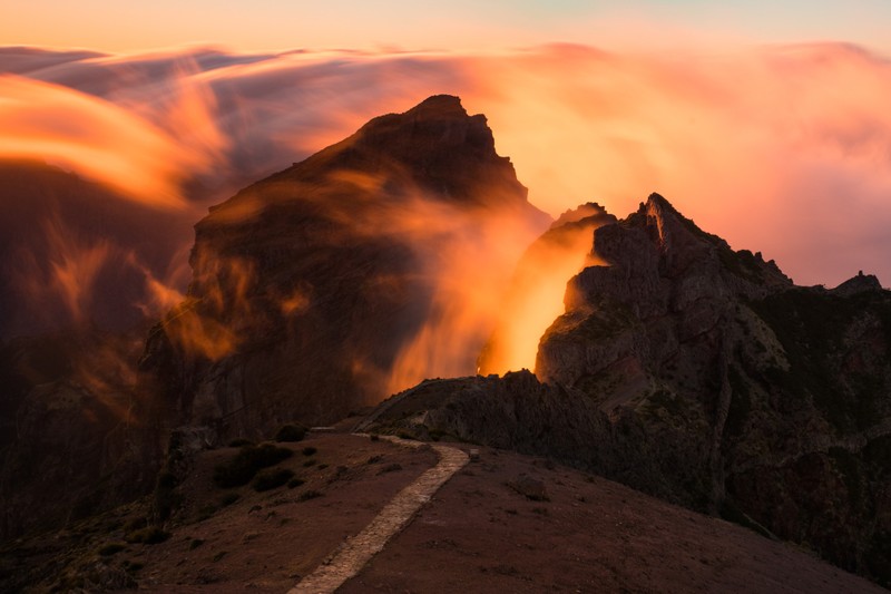 Рассвет на Пику-ду-Арейру - из Фуншала и Канису