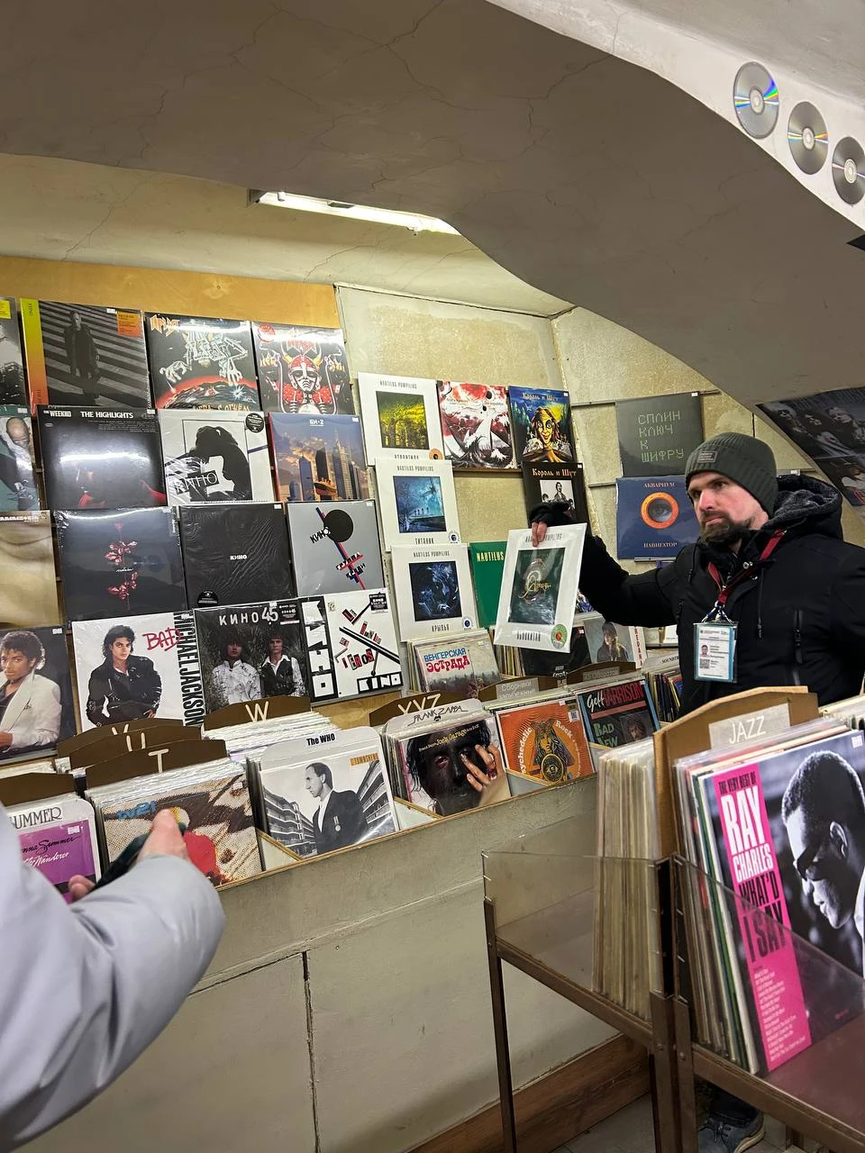 Очень уютная и ламповая экскурсия от Данилы. Маршрут составлен по всем ключевым локациям фильма с учётом