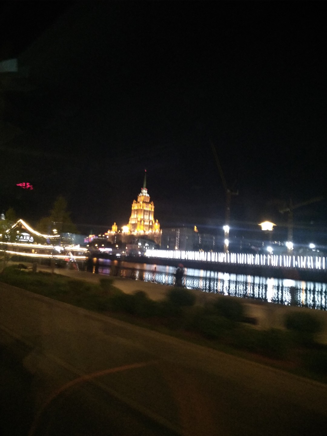 Автобусная экскурсия «Огни вечерней Москвы» (Елена)