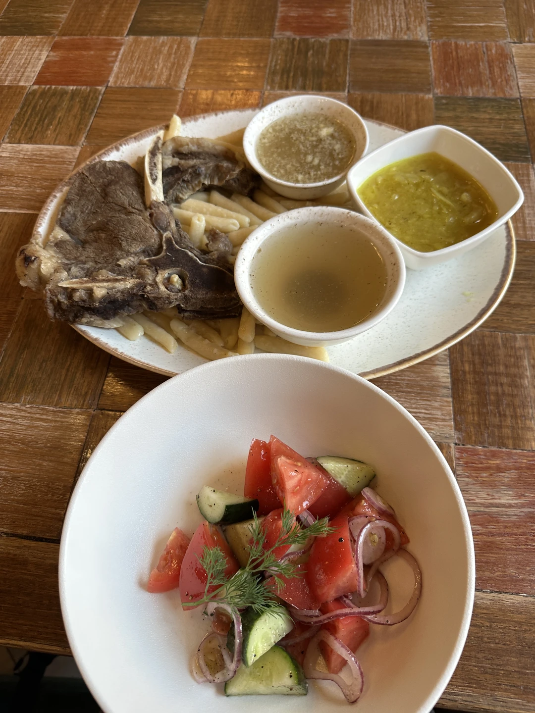 Ситуация повторилась: организатор сообщил мне, что на этот маршрут больше нет других туристов, только я одна