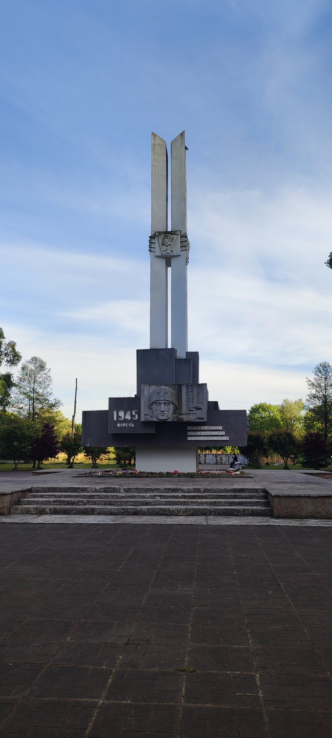 Сергей очень креативно подошёл к выбору маршрута. Все топовые объекты которые находятся в центре мы могли