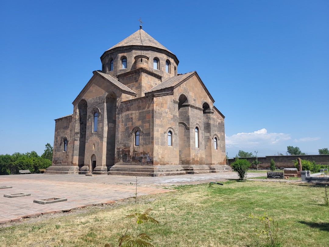 Эчмиадзин и храм Звартноц в мини-группе (Денис)