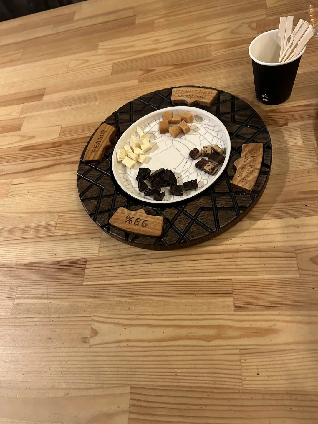 Экскурсия понравилась. Автобус комфортабельный, экскурсовод отличный! Времени на все хватило. Накупили вкусняшек (конфеты с сыром, мммм)