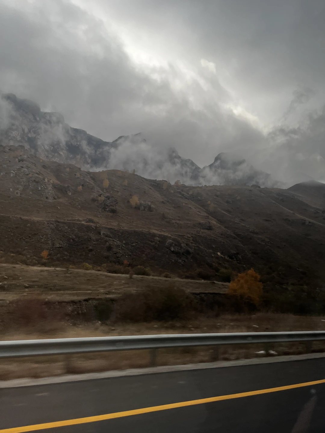 На джипе к Эльбрусу: Гижгит, поляна Азау и поляна Нарзанов (Наталья)