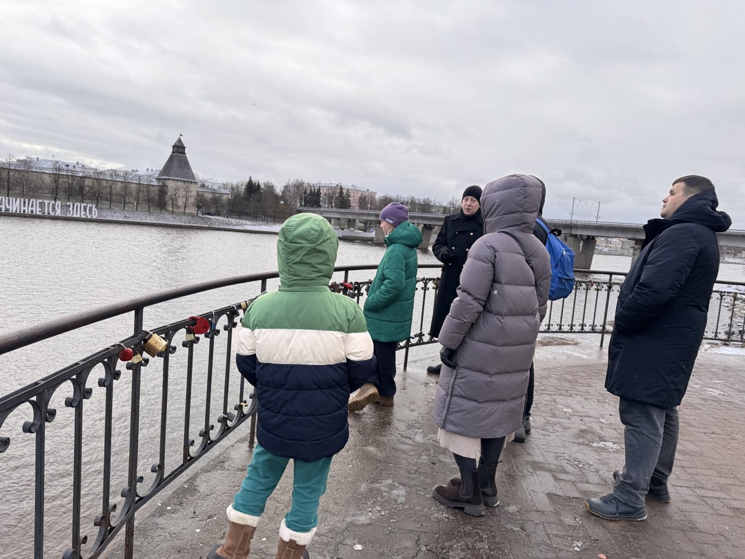 По древнему Пскову с историком (Валерия)