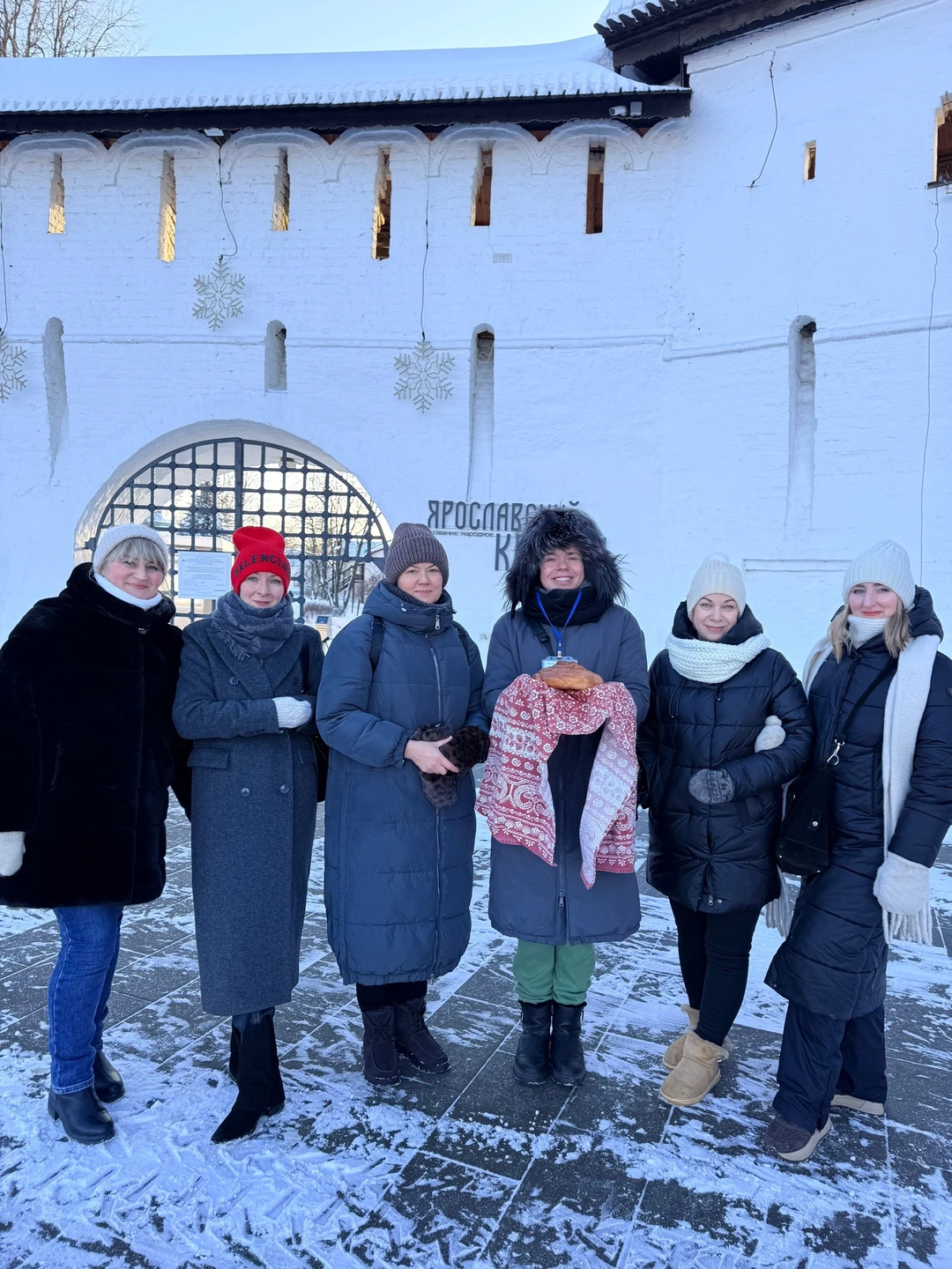 ❤Александр очень приятный рассказчик. Эрудирован, хорошо поставлена речь. Рассказ состоит не только из сухих "дат и