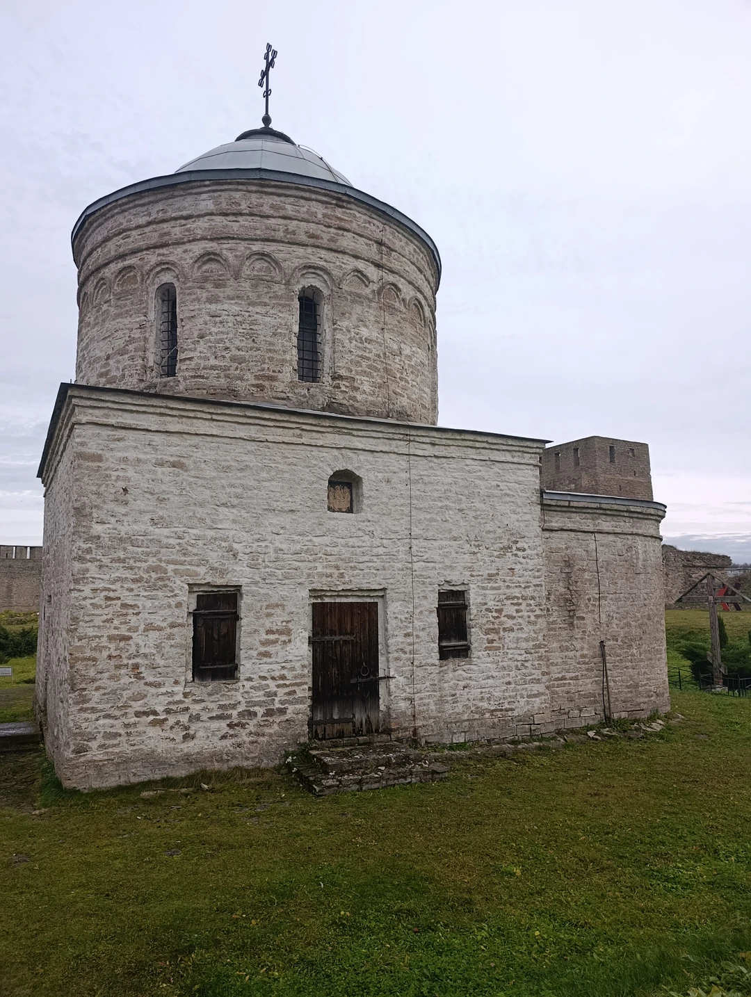 Выражаем огромную благодарность за проведение экскурсии. Безумно интересный маршрут, много нового узнали,прекрасные истории,прекрасный гид Елена,отличный водитель