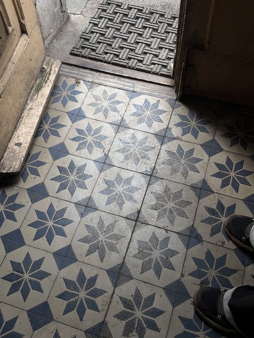 Экскурсия получилась невероятно интересной! Узнал много нового и начал замечать архитектурные детали, на которые раньше вообще