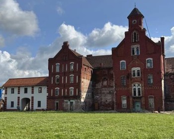 Замки Тапиау и Вальдау, дегустация в «Шаакен Дорф»