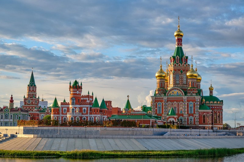 По бульварам столицы, или Цветущая Йошкар-Ола
